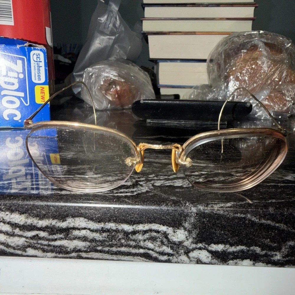 1920s-1930s Antique 1/10 12k Gold Filled Frame Glasses With Case Great Condition